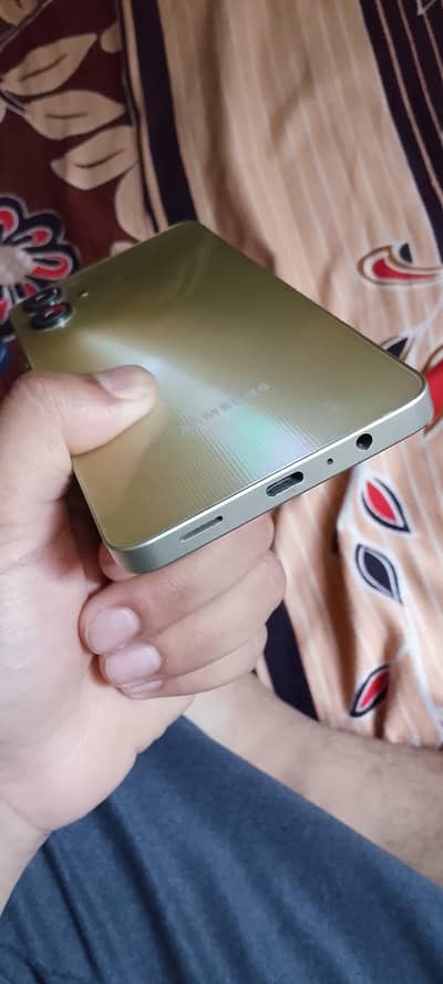 Samsung Mobile A06
