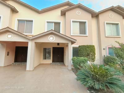 A BEAUTIFUL HOUSE FOR SALE IN BAHRIA HOMES SECTOR E BAHRIA TOWN LAHORE