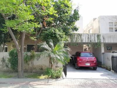 A BEAUTIFUL 8 MARLA HOUSE FOR SALE IN SAFARI VILLAS SECTOR B BAHRIA TOWN LAHORE