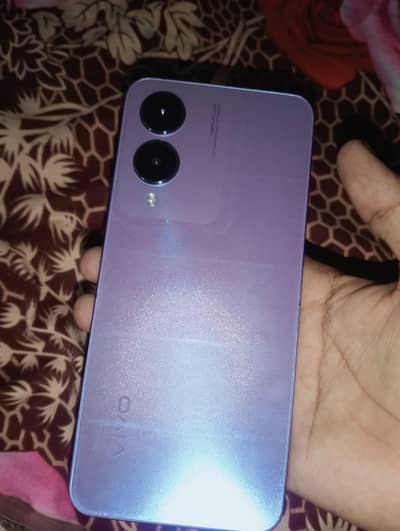 Vivo Y17s