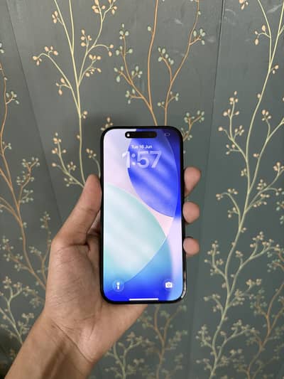 Apple iPhone 16 Pro