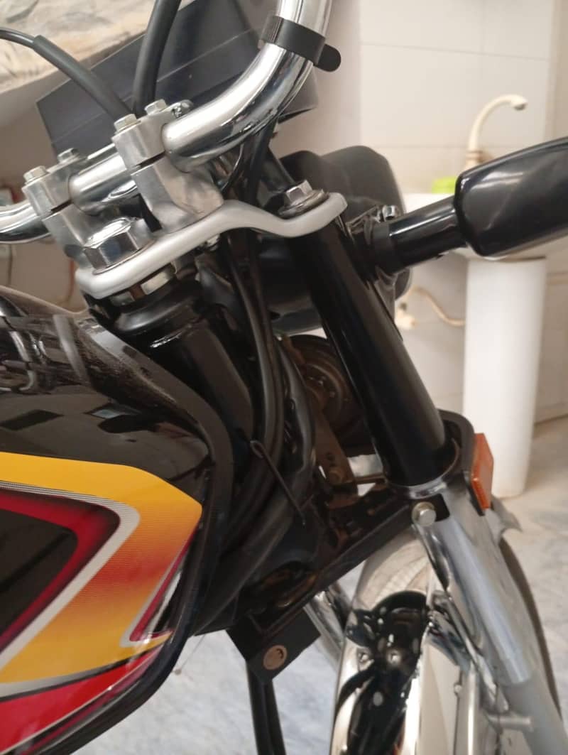 Honda CD-70 4