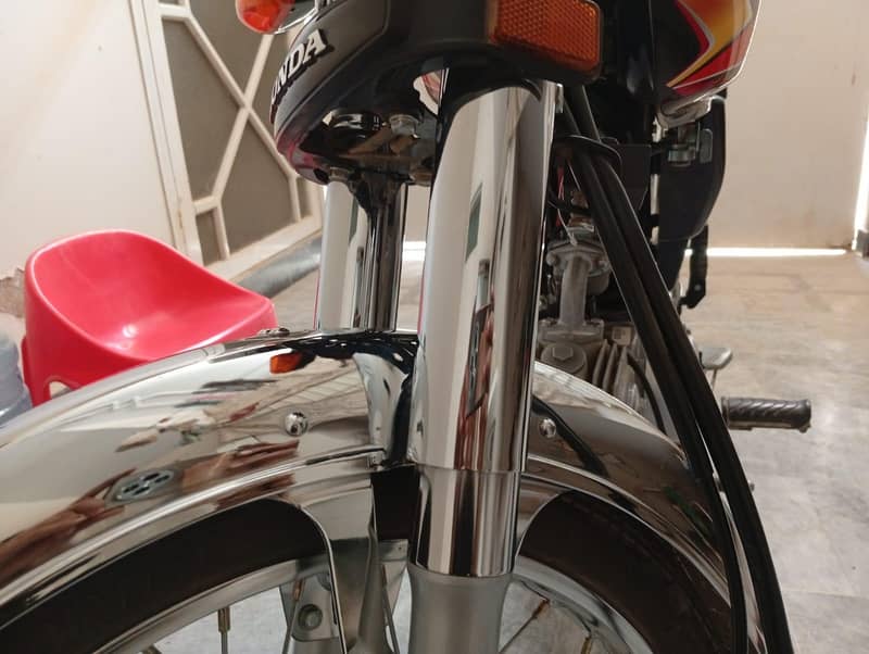Honda CD-70 12