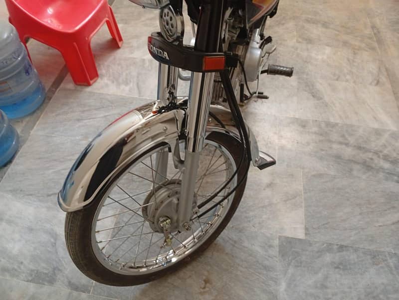 Honda CD-70 16