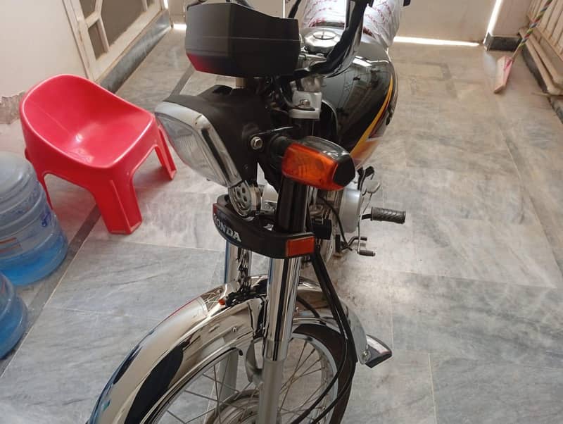 Honda CD-70 17