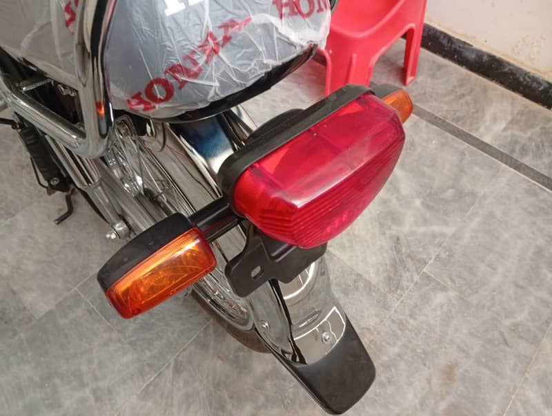 Honda CD-70 19