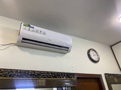 1.5 tons ac in good condition