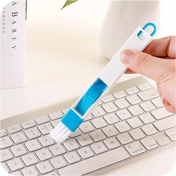 2-in-1 Keyboard Cleaning Brush with Dustpan – Portable Cleaning Tool for Laptops, PCs, Cars, and Desks