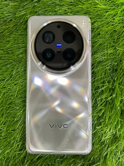 Vivo x200 Pro - Official PTA - Complete Box - In Warranty