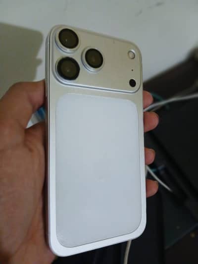 Apple iPhone xr converted 17 pro silver colour waterpack