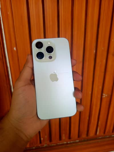 Apple iPhone 15 Pro