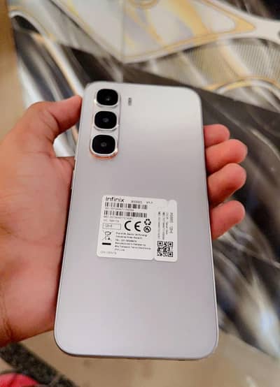 Infinix Hot 60 Pro silver colour