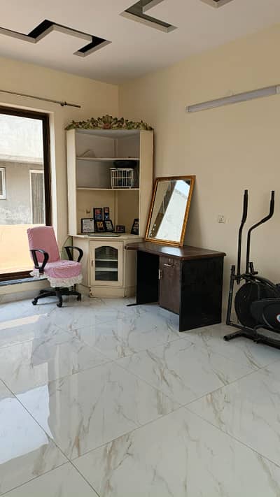 1 Kanal Premium with solar Installed upper portion for rent in DHA Rahbar 11