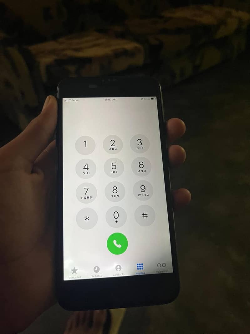 Apple iPhone 8 Plus 4