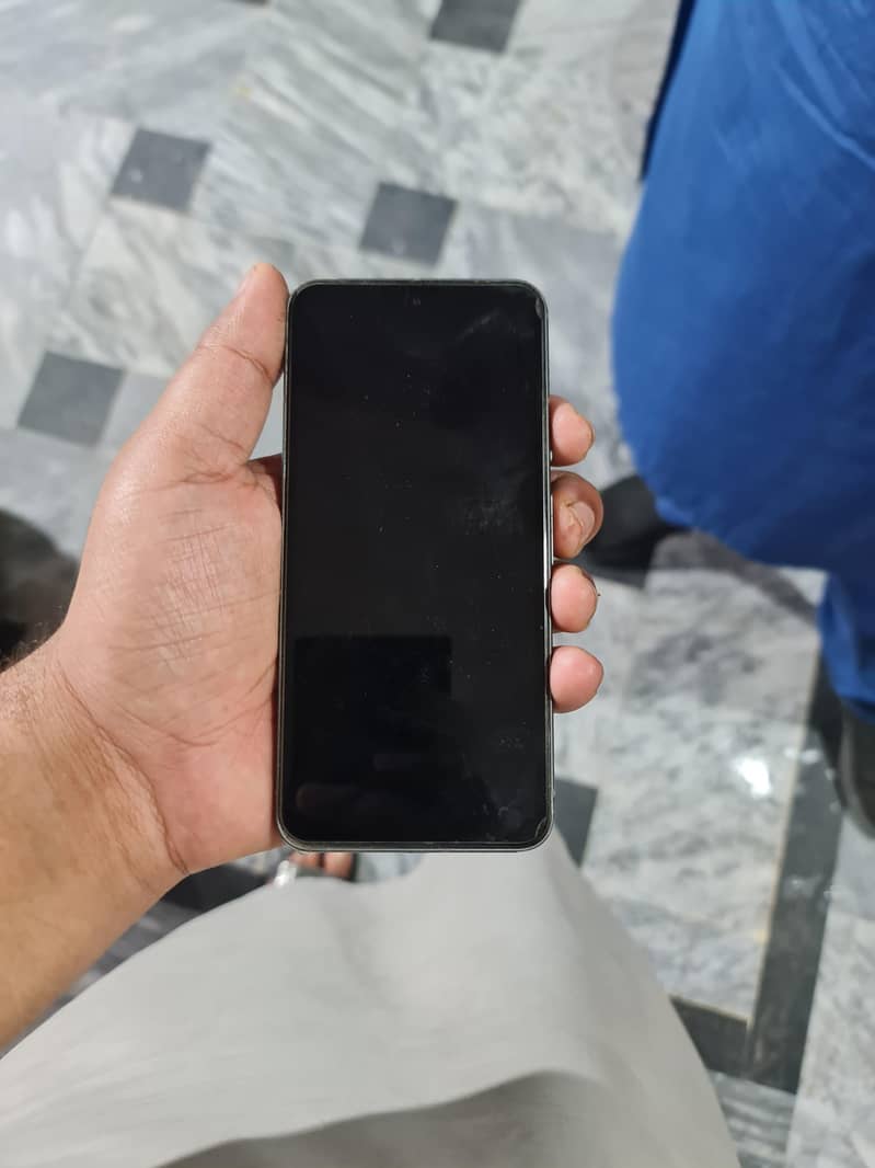 Google Pixel 8 5