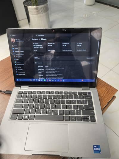 Dell 5330  i7 12Gen RAM 32GB Nvme128