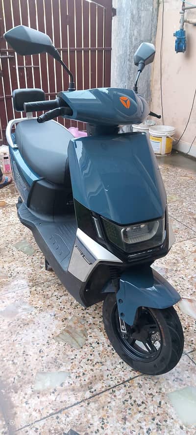 Yadea Electric bike
