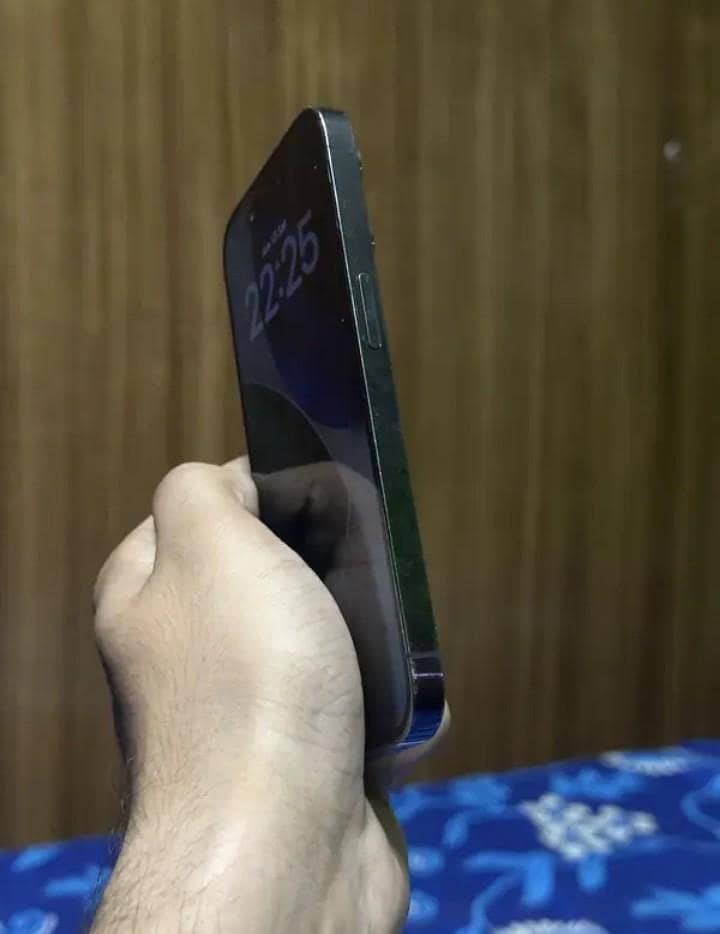 iPhone 14 Pro 3