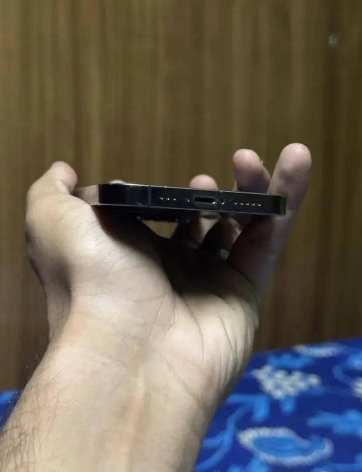 iPhone 14 Pro 5