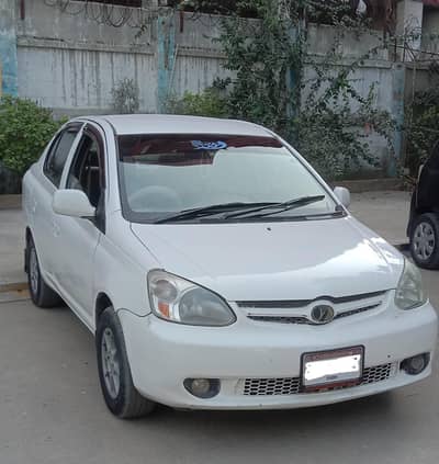 TOYOTA PLATZ
