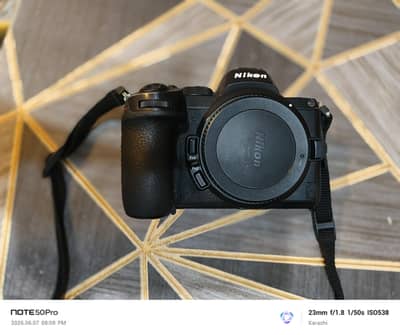 Nikon Z5 with batter charger & Box for Sale