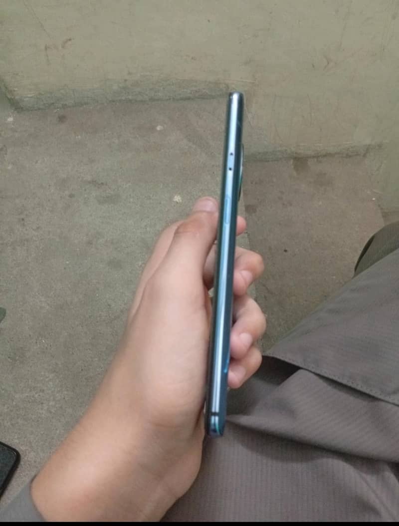 One Plus 7T 5