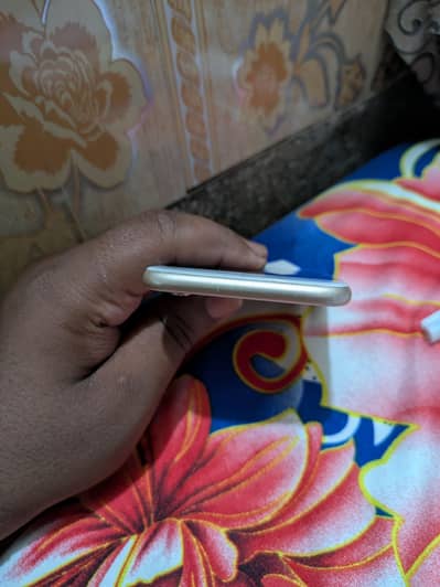 Apple iPhone 6S