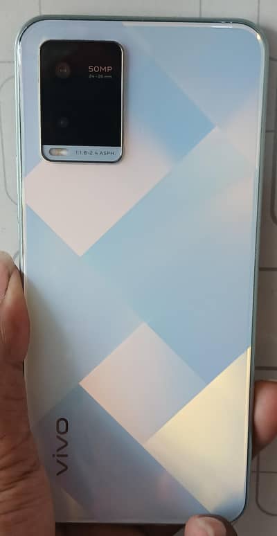 Vivo Y21