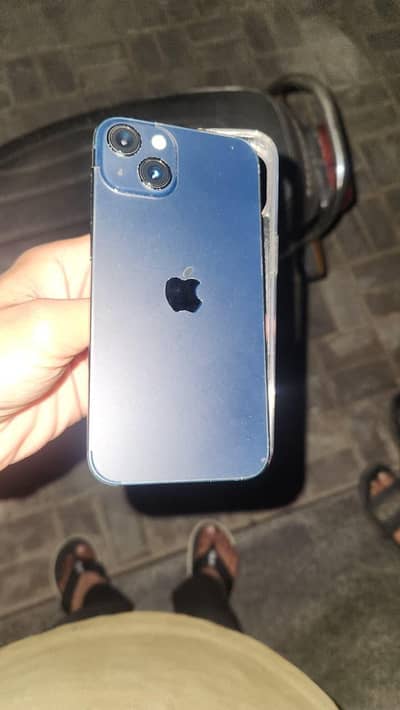 Apple iPhone 13