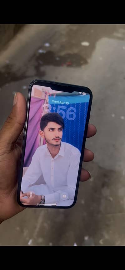 Apple iPhone 13