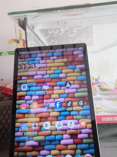 Lenovi Tab 6