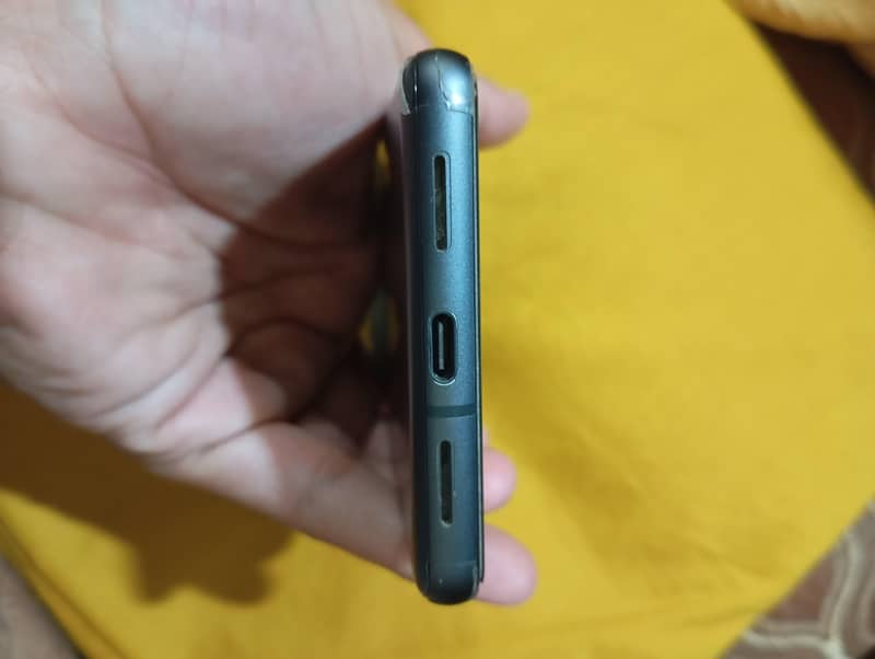 Google Pixel 7 4
