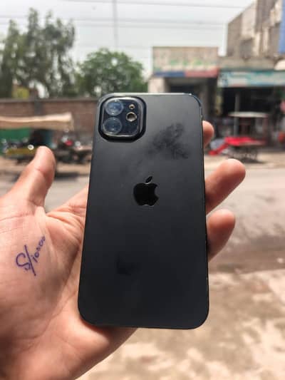 Apple iPhone 12