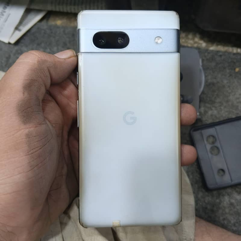 Google Pixel 7a 2