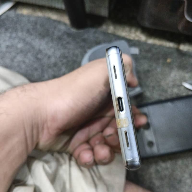 Google Pixel 7a 5