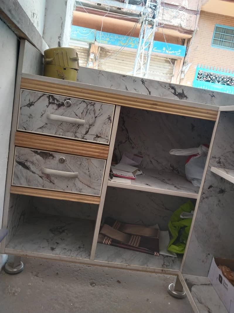 counter for sale   almost 2 3 month in use 10/10 condition 1