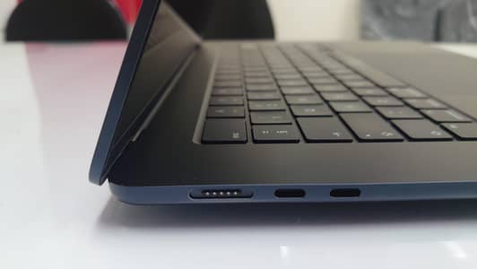 MacBook M2 Air (15 inch) 8/256