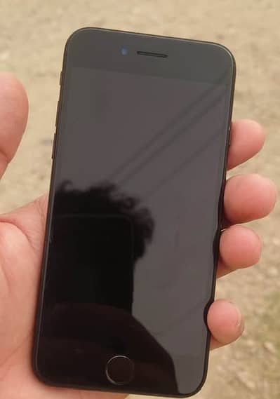 Apple iPhone SE
