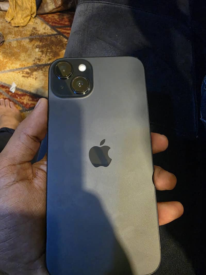 Apple iPhone 15 plus 3
