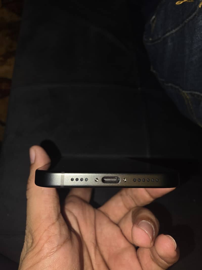 Apple iPhone 15 plus 5