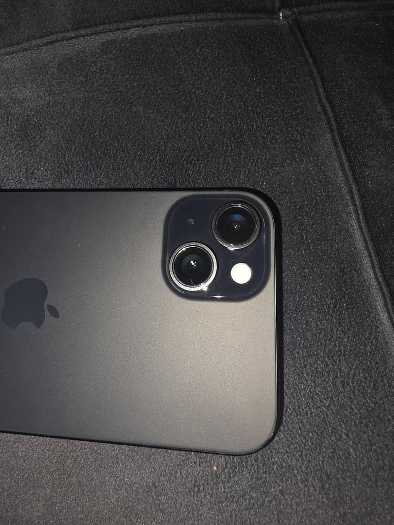 Apple iPhone 15 plus 7