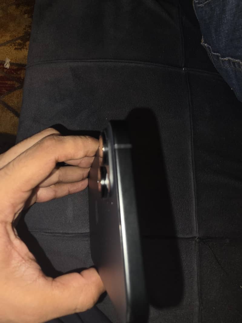 Apple iPhone 15 plus 8