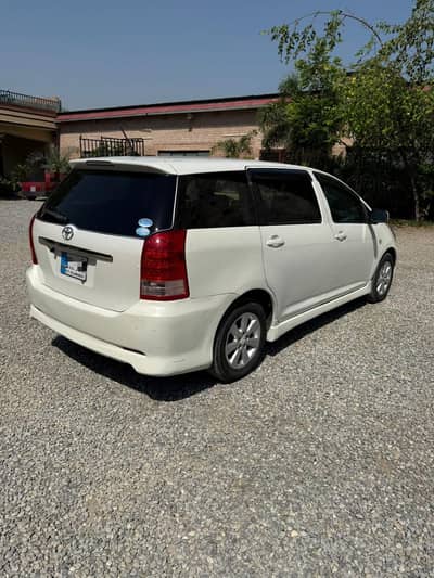 Toyota Wish 2007 03068999377
