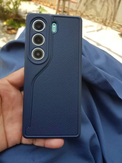 Tecno CAMON 40 Pro with box and charger 6 month warrenty