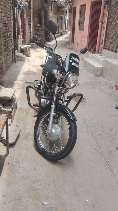 SUZUKI 150 BIKE MOTORCYCLE