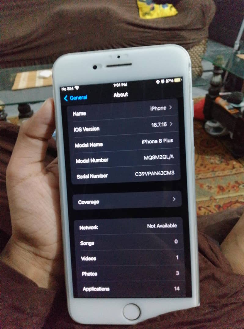 Apple iPhone 8 Plus 3