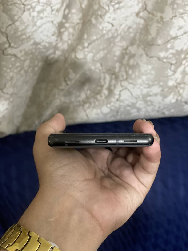 Google Pixel 6a 5