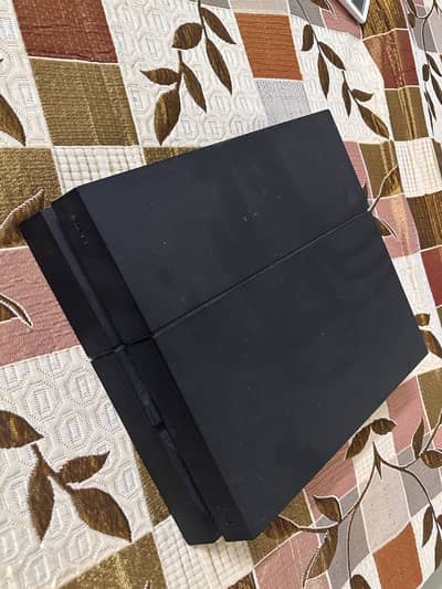 Playstation 4 in good condition