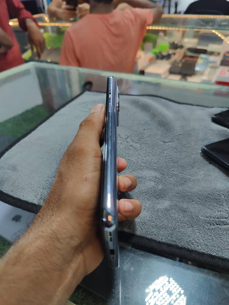 One Plus 9 4