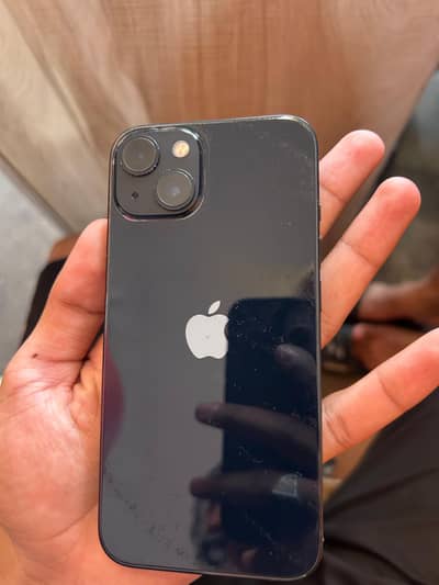 Apple iPhone 13